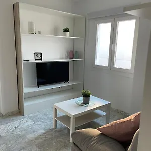 https://apartamentos-torremolinos-centro-5.hotelsinnerja.org